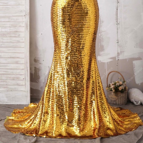 Sequin Halter Dress - Picture 2 of 13